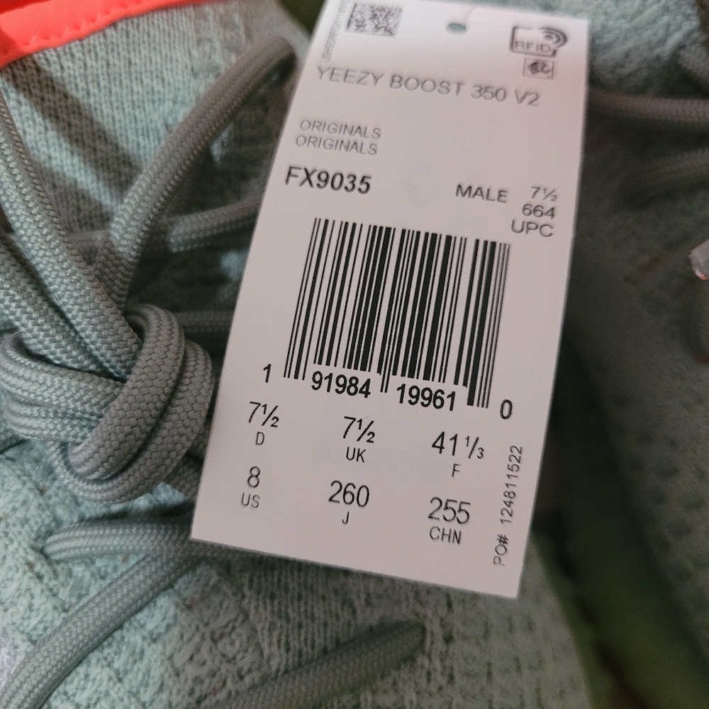 YEEZY BOOST 350, 8 MENS, FX9035 - Picture 2 of 6